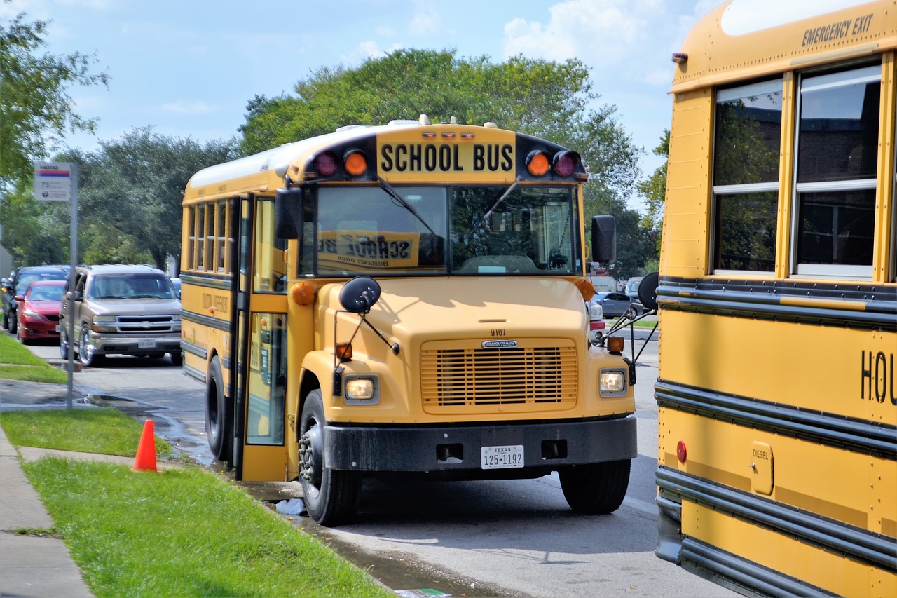 school buses, houston texas, teachers-2801134.jpg